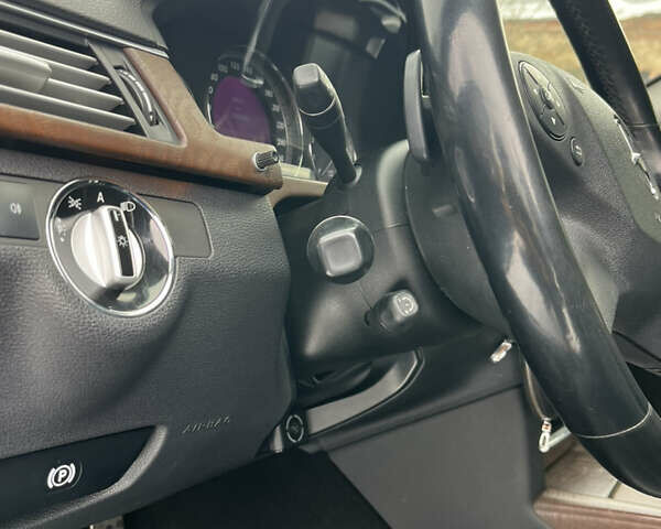 Черный Мерседес Е-Класс, объемом двигателя 3.5 л и пробегом 266 тыс. км за 13100 $, фото 8 на Automoto.ua