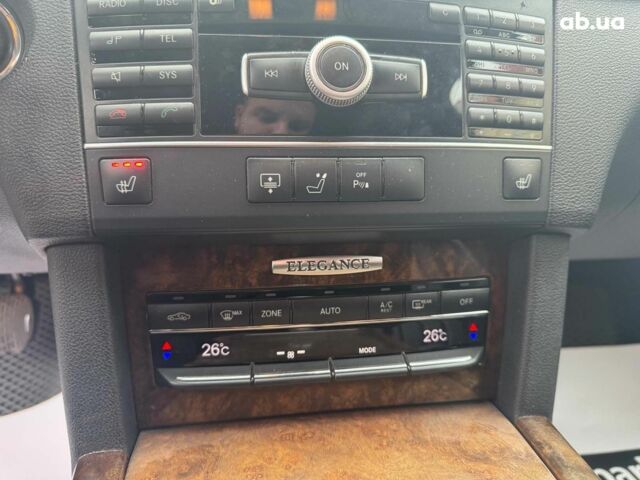 Чорний Мерседес Е-Клас, об'ємом двигуна 3 л та пробігом 241 тис. км за 10190 $, фото 26 на Automoto.ua