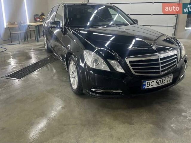Мерседес Е-Клас 2010 у Одесі на Automoto.ua Чорний Мерседес Е-Клас, об'ємом двигуна 2.2 л та пробігом 400 тис. км за 11000 $, фото 1 на Automoto.ua