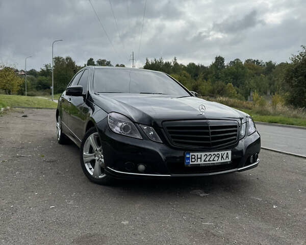 Черный Мерседес Е-Класс, объемом двигателя 2.2 л и пробегом 360 тыс. км за 12700 $, фото 5 на Automoto.ua