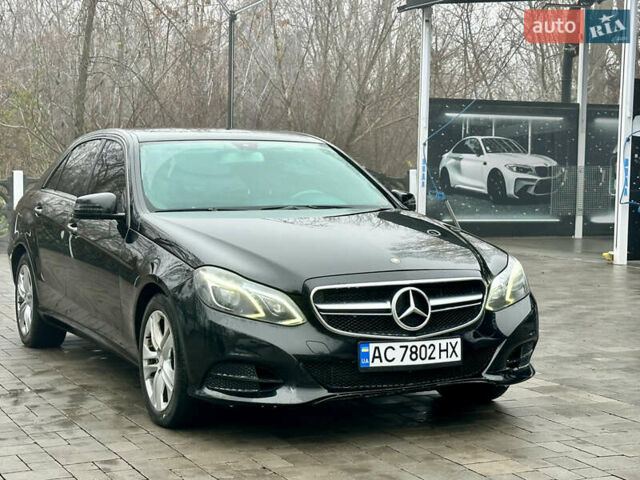 Черный Мерседес Е-Класс, объемом двигателя 2.2 л и пробегом 327 тыс. км за 11300 $, фото 2 на Automoto.ua