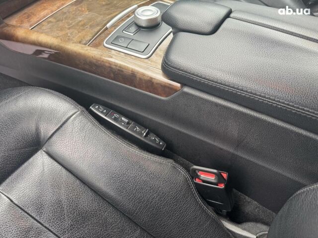 Чорний Мерседес Е-Клас, об'ємом двигуна 3 л та пробігом 241 тис. км за 10190 $, фото 22 на Automoto.ua