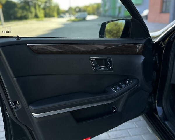 Черный Мерседес Е-Класс, объемом двигателя 2.2 л и пробегом 360 тыс. км за 12700 $, фото 20 на Automoto.ua