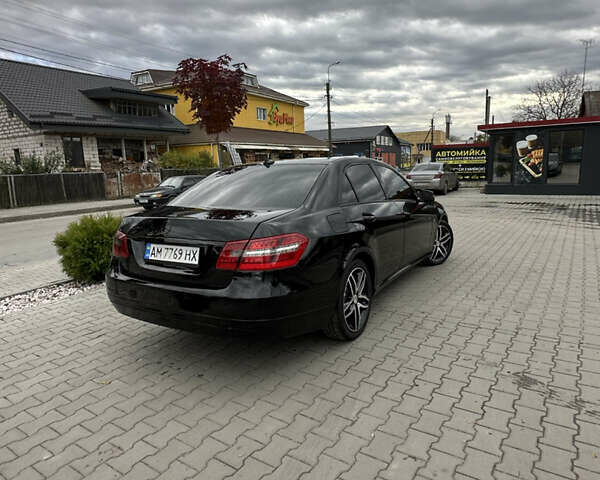Чорний Мерседес Е-Клас, об'ємом двигуна 2.2 л та пробігом 285 тис. км за 12300 $, фото 7 на Automoto.ua