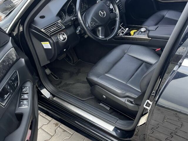 Чорний Мерседес Е-Клас, об'ємом двигуна 3.5 л та пробігом 160 тис. км за 13500 $, фото 6 на Automoto.ua