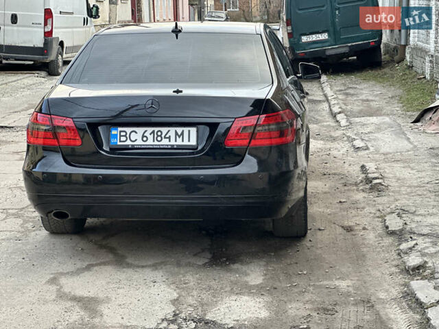 Мерседес Е-Класс 2011 в Львове на Automoto.ua Черный Мерседес Е-Класс, объемом двигателя 1.8 л и пробегом 353 тыс. км за 12000 $, фото 4 на Automoto.ua