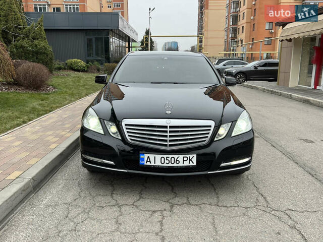 Черный Мерседес Е-Класс, объемом двигателя 3.5 л и пробегом 170 тыс. км за 11700 $, фото 1 на Automoto.ua