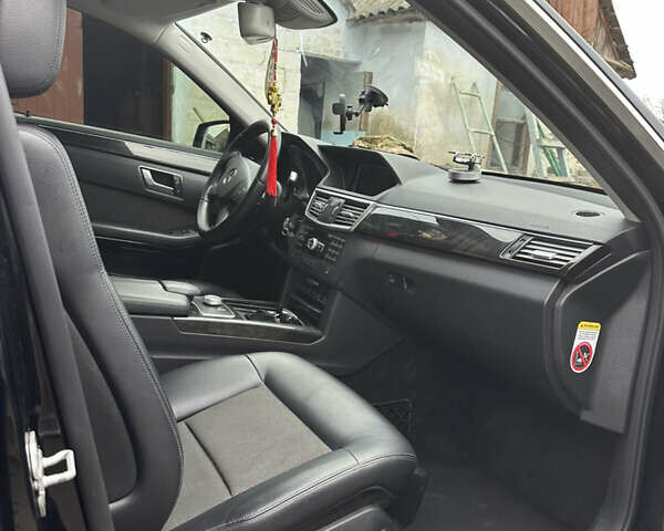 Чорний Мерседес Е-Клас, об'ємом двигуна 2.2 л та пробігом 200 тис. км за 15500 $, фото 6 на Automoto.ua