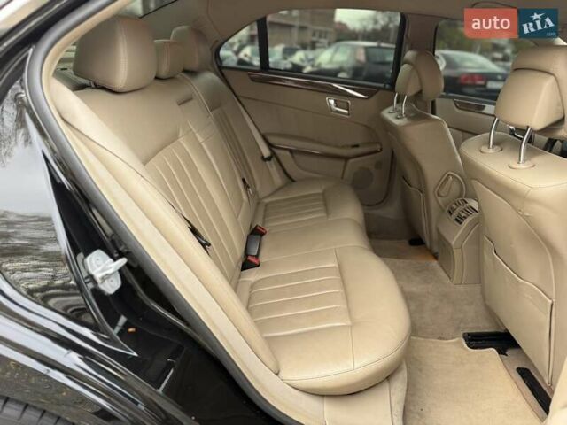 Мерседес Е-Клас 2011 у Києві на Automoto.ua Чорний Мерседес Е-Клас, об'ємом двигуна 3 л та пробігом 227 тис. км за 12500 $, фото 29 на Automoto.ua