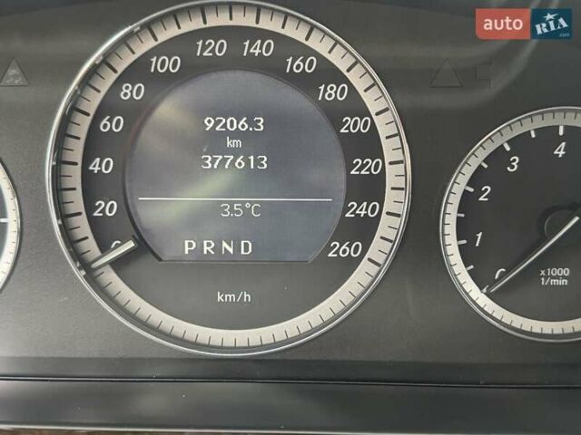 Черный Мерседес Е-Класс, объемом двигателя 1.8 л и пробегом 370 тыс. км за 10500 $, фото 2 на Automoto.ua