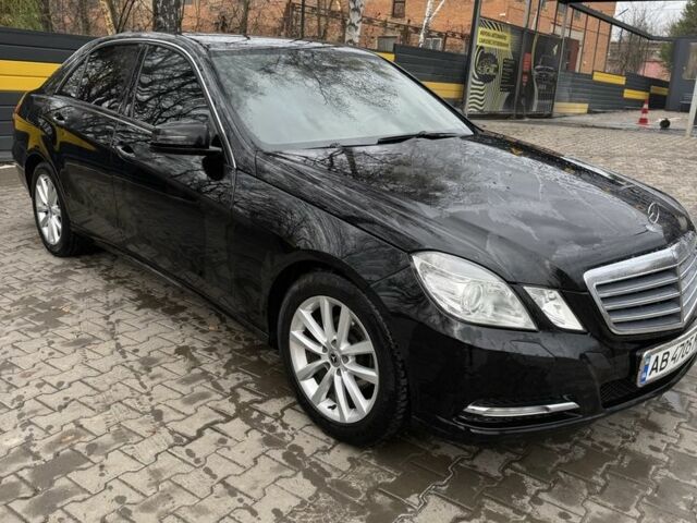 Чорний Мерседес Е-Клас, об'ємом двигуна 2.1 л та пробігом 270 тис. км за 10200 $, фото 1 на Automoto.ua