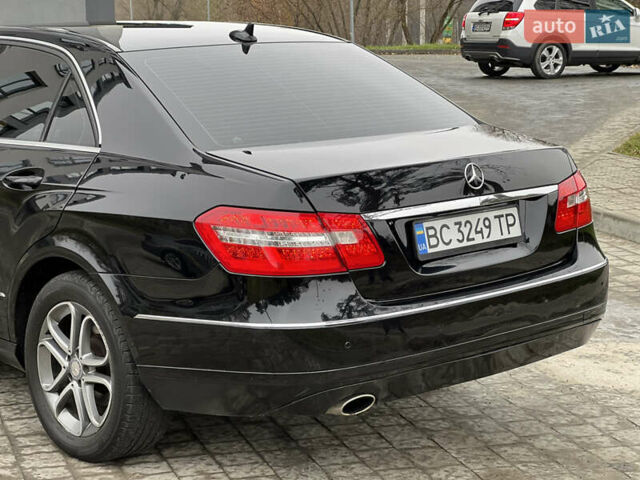 Черный Мерседес Е-Класс, объемом двигателя 1.8 л и пробегом 271 тыс. км за 8999 $, фото 12 на Automoto.ua