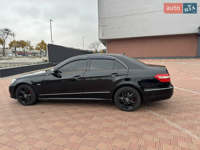 Мерседес Е-Класс 2011 в Одессе на Automoto.ua Черный Мерседес Е-Класс, объемом двигателя 2.2 л и пробегом 167 тыс. км за 13000 $, фото 4 на Automoto.ua