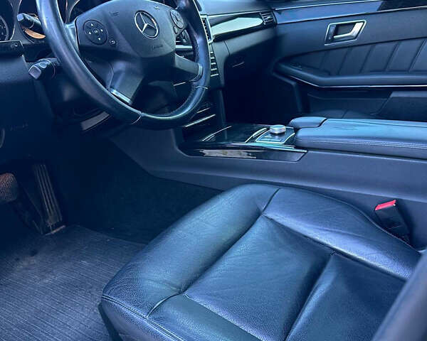 Чорний Мерседес Е-Клас, об'ємом двигуна 2.14 л та пробігом 327 тис. км за 13500 $, фото 15 на Automoto.ua