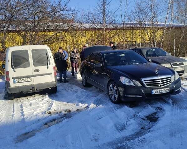 Чорний Мерседес Е-Клас, об'ємом двигуна 0 л та пробігом 260 тис. км за 13000 $, фото 11 на Automoto.ua