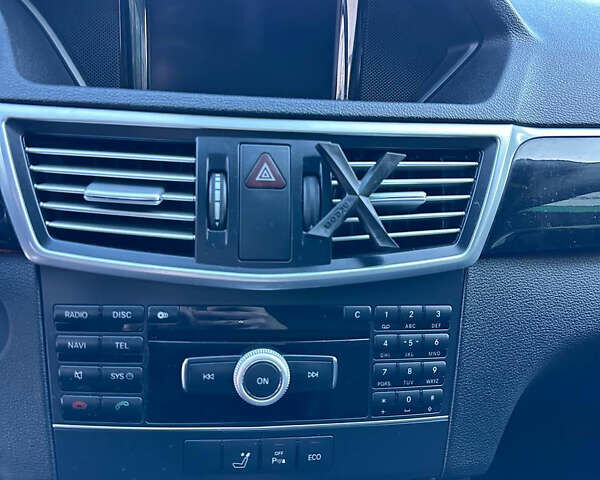 Чорний Мерседес Е-Клас, об'ємом двигуна 2.14 л та пробігом 327 тис. км за 13500 $, фото 9 на Automoto.ua