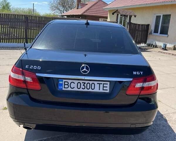 Чорний Мерседес Е-Клас, об'ємом двигуна 1.8 л та пробігом 311 тис. км за 10800 $, фото 2 на Automoto.ua