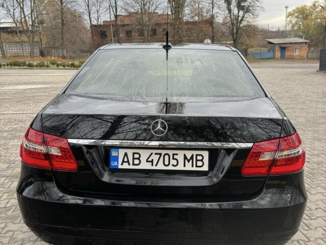 Чорний Мерседес Е-Клас, об'ємом двигуна 2.1 л та пробігом 270 тис. км за 10200 $, фото 3 на Automoto.ua