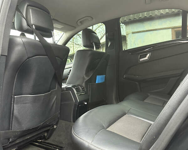 Чорний Мерседес Е-Клас, об'ємом двигуна 2.2 л та пробігом 200 тис. км за 15500 $, фото 10 на Automoto.ua