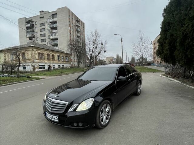 Чорний Мерседес Е-Клас, об'ємом двигуна 1.8 л та пробігом 400 тис. км за 9000 $, фото 5 на Automoto.ua