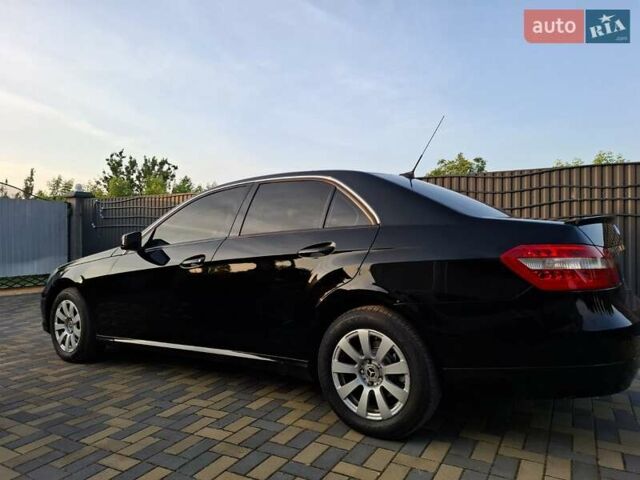 Черный Мерседес Е-Класс, объемом двигателя 2.14 л и пробегом 290 тыс. км за 11499 $, фото 11 на Automoto.ua