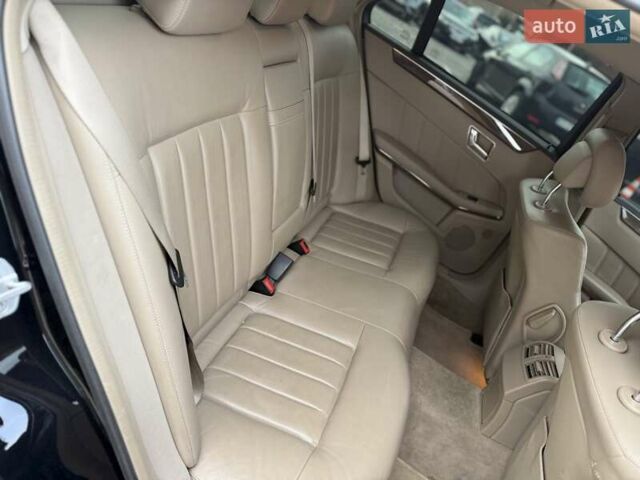 Мерседес Е-Клас 2011 у Києві на Automoto.ua Чорний Мерседес Е-Клас, об'ємом двигуна 3 л та пробігом 227 тис. км за 12500 $, фото 30 на Automoto.ua