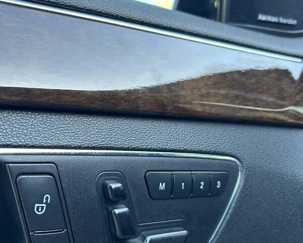 Чорний Мерседес Е-Клас, об'ємом двигуна 2.14 л та пробігом 298 тис. км за 11900 $, фото 21 на Automoto.ua