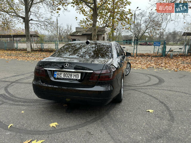 Чорний Мерседес Е-Клас, об'ємом двигуна 2.2 л та пробігом 226 тис. км за 13000 $, фото 9 на Automoto.ua