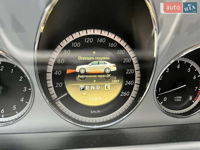 Черный Мерседес Е-Класс, объемом двигателя 1.8 л и пробегом 265 тыс. км за 11900 $, фото 23 на Automoto.ua