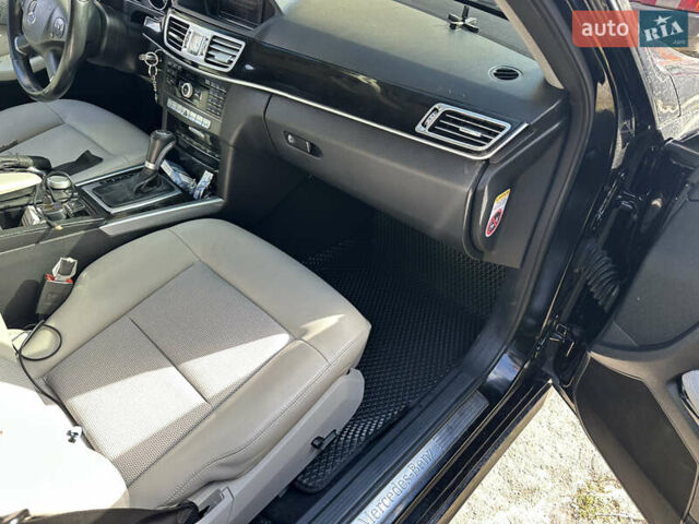 Чорний Мерседес Е-Клас, об'ємом двигуна 2.2 л та пробігом 285 тис. км за 12300 $, фото 12 на Automoto.ua