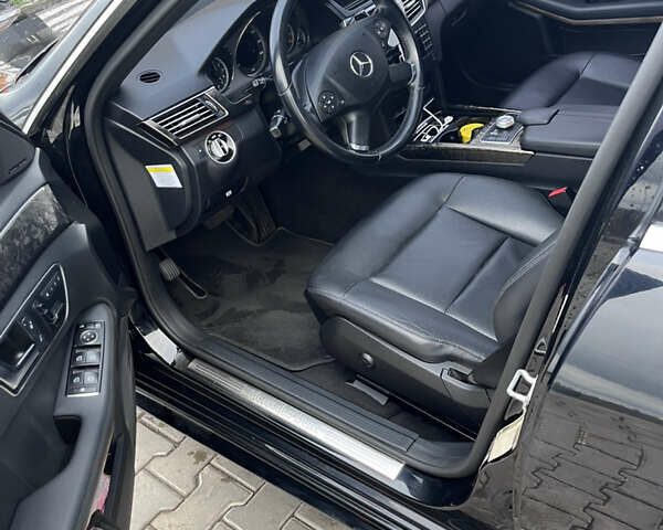 Чорний Мерседес Е-Клас, об'ємом двигуна 3.5 л та пробігом 160 тис. км за 13500 $, фото 5 на Automoto.ua