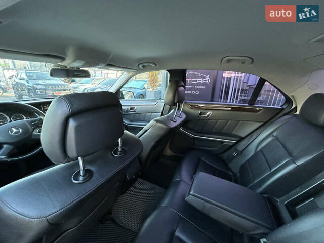 Чорний Мерседес Е-Клас, об'ємом двигуна 2.14 л та пробігом 298 тис. км за 11900 $, фото 29 на Automoto.ua