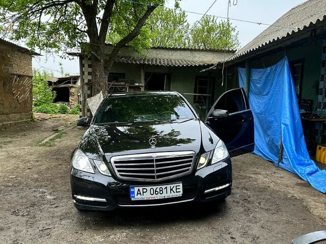 Чорний Мерседес Е-Клас, об'ємом двигуна 2.1 л та пробігом 263 тис. км за 15000 $, фото 5 на Automoto.ua