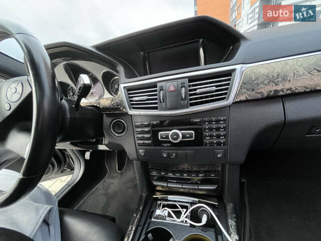 Чорний Мерседес Е-Клас, об'ємом двигуна 3.5 л та пробігом 160 тис. км за 13500 $, фото 6 на Automoto.ua