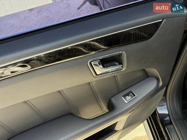 Черный Мерседес Е-Класс, объемом двигателя 2.14 л и пробегом 254 тыс. км за 14800 $, фото 15 на Automoto.ua