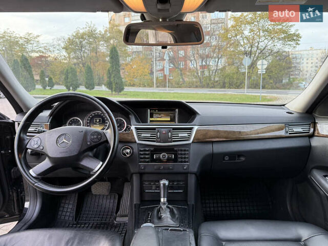 Черный Мерседес Е-Класс, объемом двигателя 2.14 л и пробегом 336 тыс. км за 11200 $, фото 22 на Automoto.ua