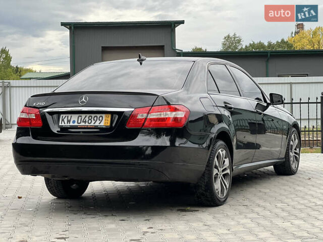 Чорний Мерседес Е-Клас, об'ємом двигуна 2.2 л та пробігом 320 тис. км за 10999 $, фото 32 на Automoto.ua