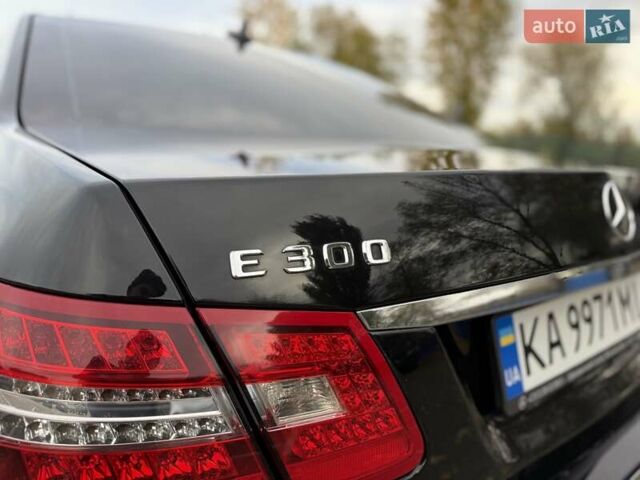 Мерседес Е-Клас 2011 у Києві на Automoto.ua Чорний Мерседес Е-Клас, об'ємом двигуна 3 л та пробігом 227 тис. км за 12500 $, фото 32 на Automoto.ua