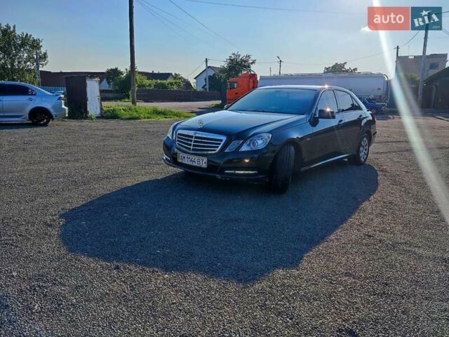 Мерседес Е-Класс 2011 в Житомире на Automoto.ua Черный Мерседес Е-Класс, объемом двигателя 1.8 л и пробегом 405 тыс. км за 10500 $, фото 4 на Automoto.ua