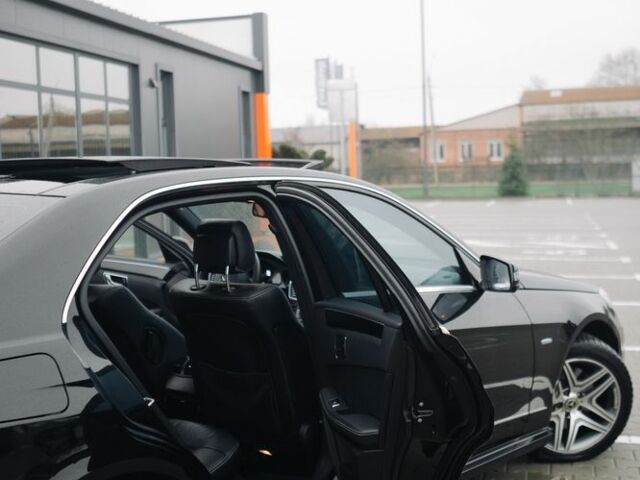 Черный Мерседес Е-Класс, объемом двигателя 3 л и пробегом 270 тыс. км за 14300 $, фото 9 на Automoto.ua