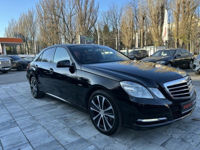 Чорний Мерседес Е-Клас, об'ємом двигуна 2.2 л та пробігом 298 тис. км за 11900 $, фото 3 на Automoto.ua
