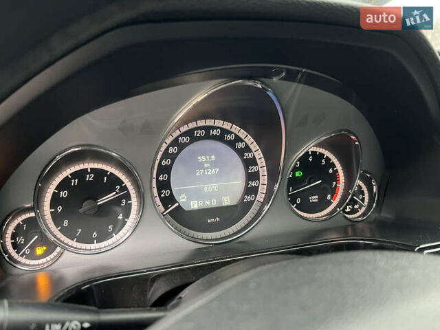 Черный Мерседес Е-Класс, объемом двигателя 1.8 л и пробегом 271 тыс. км за 8999 $, фото 21 на Automoto.ua