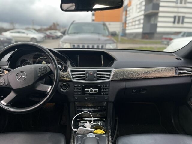 Чорний Мерседес Е-Клас, об'ємом двигуна 3.5 л та пробігом 160 тис. км за 13500 $, фото 8 на Automoto.ua