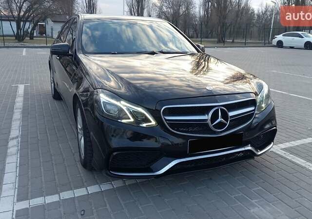 Черный Мерседес Е-Класс, объемом двигателя 1.8 л и пробегом 420 тыс. км за 10500 $, фото 1 на Automoto.ua