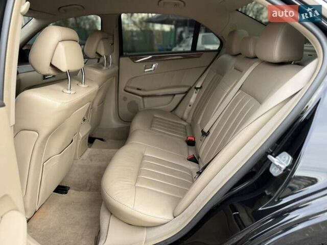 Мерседес Е-Клас 2011 у Києві на Automoto.ua Чорний Мерседес Е-Клас, об'ємом двигуна 3 л та пробігом 227 тис. км за 12500 $, фото 26 на Automoto.ua