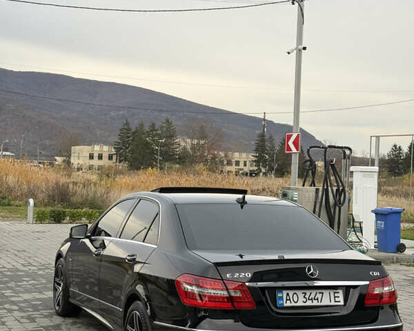 Черный Мерседес Е-Класс, объемом двигателя 2.2 л и пробегом 470 тыс. км за 12500 $, фото 5 на Automoto.ua