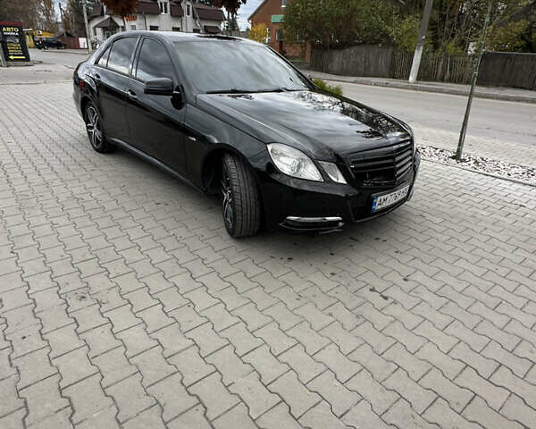 Чорний Мерседес Е-Клас, об'ємом двигуна 2.2 л та пробігом 285 тис. км за 12300 $, фото 5 на Automoto.ua
