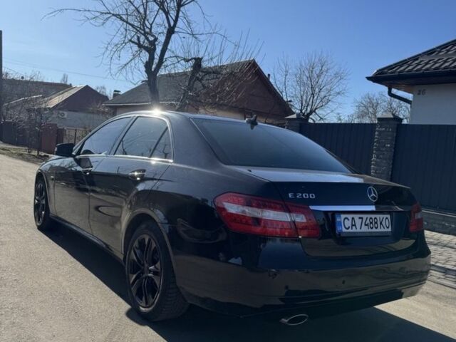 Черный Мерседес Е-Класс, объемом двигателя 1.8 л и пробегом 290 тыс. км за 9500 $, фото 2 на Automoto.ua