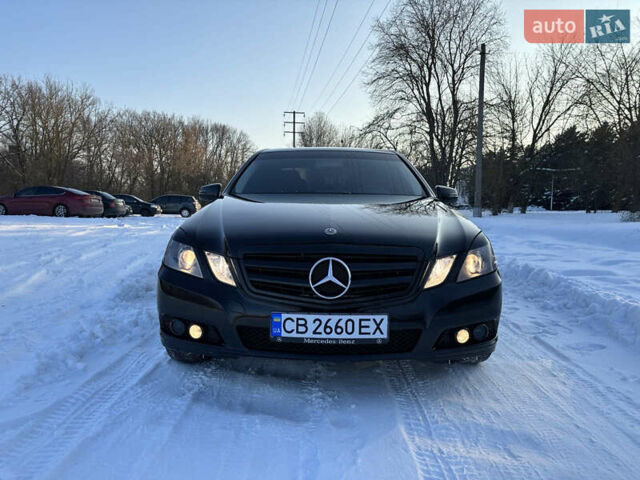 Черный Мерседес Е-Класс, объемом двигателя 2.1 л и пробегом 280 тыс. км за 10900 $, фото 6 на Automoto.ua