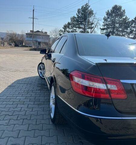 Чорний Мерседес Е-Клас, об'ємом двигуна 2.2 л та пробігом 363 тис. км за 11700 $, фото 6 на Automoto.ua